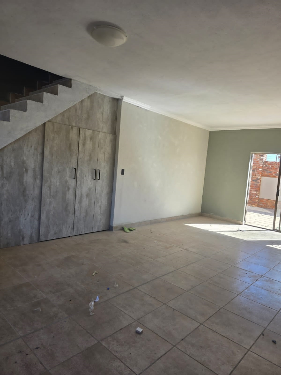 3 Bedroom Property for Sale in Waterval East North West